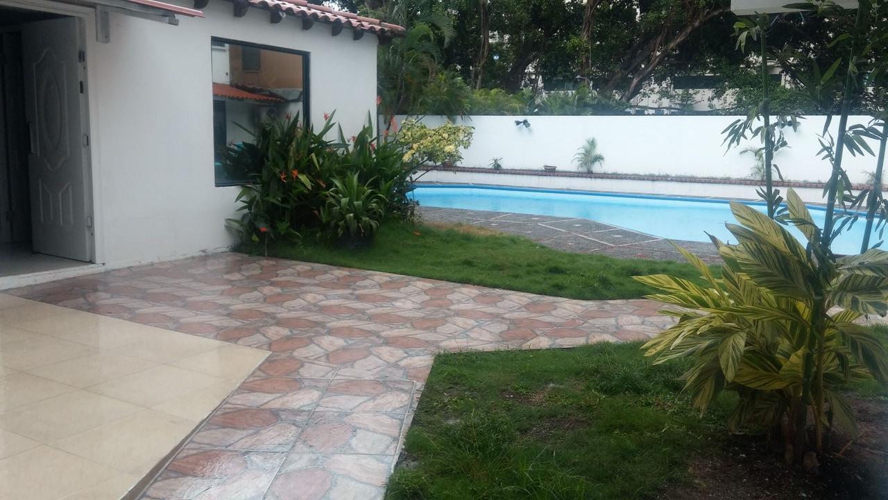 Carolina Princess Marbella Panama Stadt Exterior foto