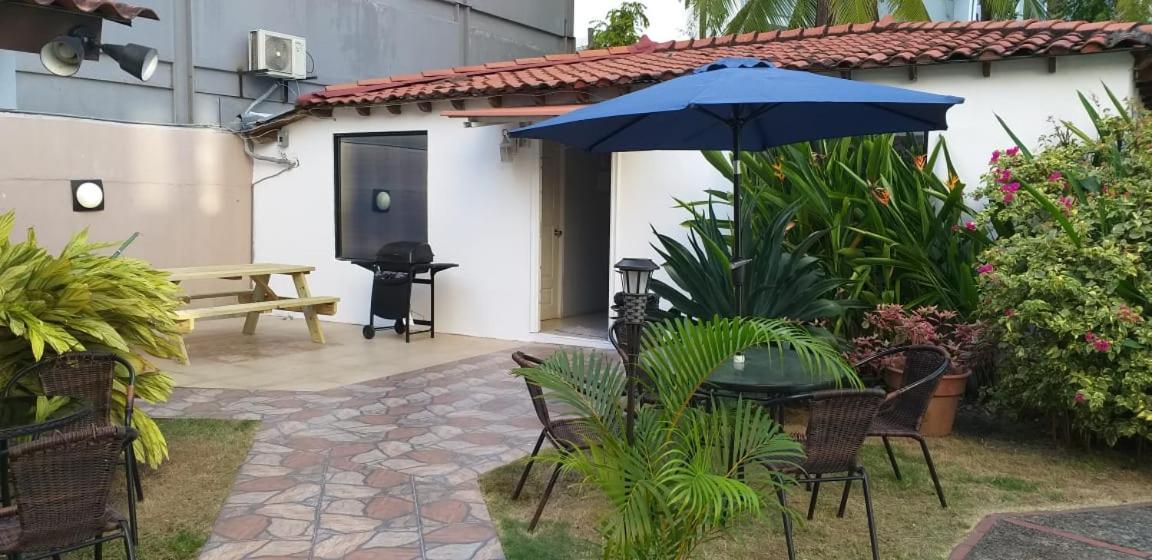Carolina Princess Marbella Panama Stadt Exterior foto